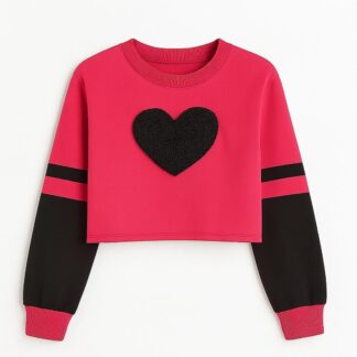 Suéter de rayas y corazón